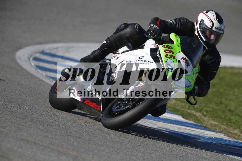 /Archiv-2024/02 29.01.-02.02.2024 Moto Center Thun Jerez/Gruppe gruen-green/965